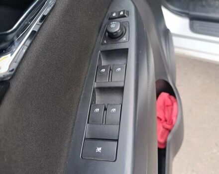 Серый Шевроле Каптива, объемом двигателя 2.38 л и пробегом 230 тыс. км за 10000 $, фото 15 на Automoto.ua