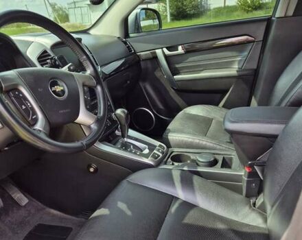 Серый Шевроле Каптива, объемом двигателя 3 л и пробегом 192 тыс. км за 11900 $, фото 12 на Automoto.ua