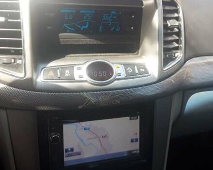 Серый Шевроле Каптива, объемом двигателя 2.23 л и пробегом 155 тыс. км за 13500 $, фото 4 на Automoto.ua