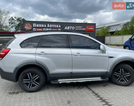 Серый Шевроле Каптива, объемом двигателя 2.23 л и пробегом 250 тыс. км за 9500 $, фото 6 на Automoto.ua