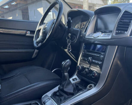 Серый Шевроле Каптива, объемом двигателя 2.23 л и пробегом 250 тыс. км за 9500 $, фото 9 на Automoto.ua