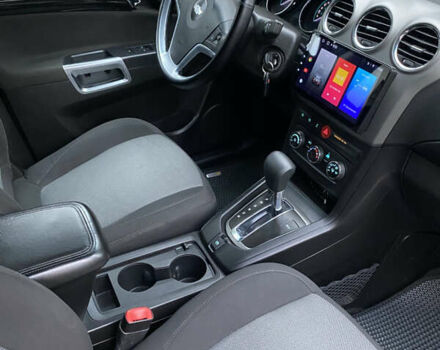 Серый Шевроле Каптива, объемом двигателя 2.38 л и пробегом 238 тыс. км за 10500 $, фото 10 на Automoto.ua