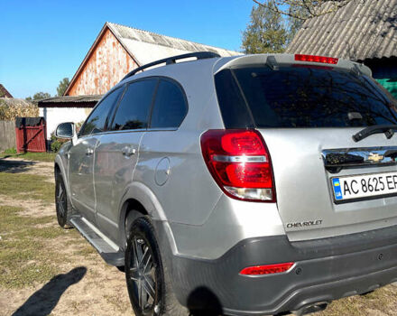Серый Шевроле Каптива, объемом двигателя 2.23 л и пробегом 250 тыс. км за 9500 $, фото 3 на Automoto.ua