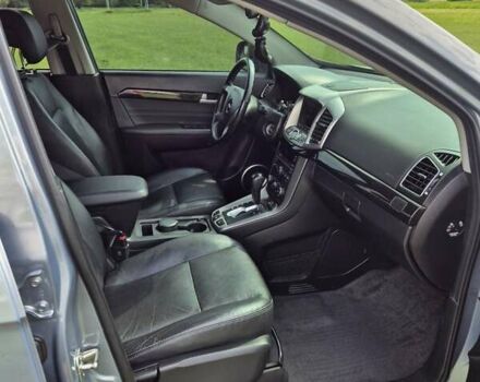 Серый Шевроле Каптива, объемом двигателя 3 л и пробегом 192 тыс. км за 11900 $, фото 23 на Automoto.ua