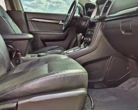 Серый Шевроле Каптива, объемом двигателя 3 л и пробегом 192 тыс. км за 11900 $, фото 24 на Automoto.ua