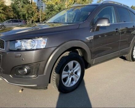 Серый Шевроле Каптива, объемом двигателя 2.2 л и пробегом 166 тыс. км за 11500 $, фото 2 на Automoto.ua