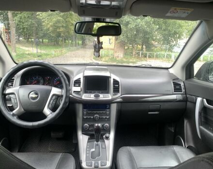 Серый Шевроле Каптива, объемом двигателя 2.2 л и пробегом 166 тыс. км за 11500 $, фото 5 на Automoto.ua