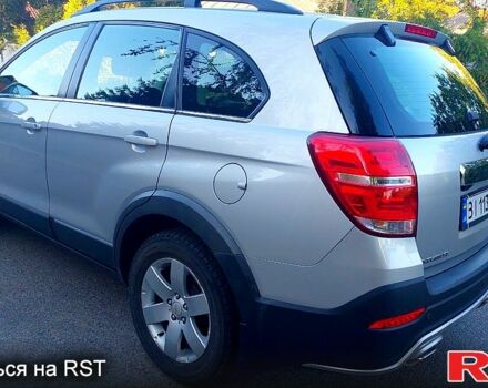Серый Шевроле Каптива, объемом двигателя 2.4 л и пробегом 56 тыс. км за 13500 $, фото 2 на Automoto.ua