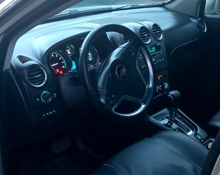 Серый Шевроле Каптива, объемом двигателя 2.4 л и пробегом 0 тыс. км за 10000 $, фото 3 на Automoto.ua