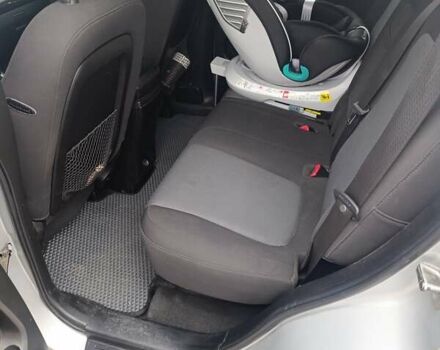 Серый Шевроле Каптива, объемом двигателя 2.38 л и пробегом 230 тыс. км за 10000 $, фото 9 на Automoto.ua