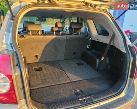 Сірий Шевроле Каптіва, об'ємом двигуна 2.2 л та пробігом 160 тис. км за 11900 $, фото 1 на Automoto.ua