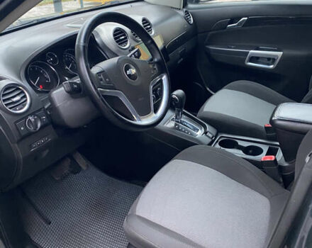 Серый Шевроле Каптива, объемом двигателя 2.38 л и пробегом 238 тыс. км за 10500 $, фото 6 на Automoto.ua