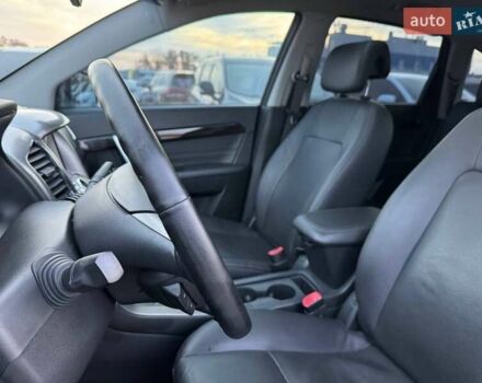 Серый Шевроле Каптива, объемом двигателя 2.2 л и пробегом 123 тыс. км за 10900 $, фото 9 на Automoto.ua