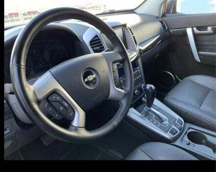 Серый Шевроле Каптива, объемом двигателя 2.2 л и пробегом 166 тыс. км за 11500 $, фото 4 на Automoto.ua