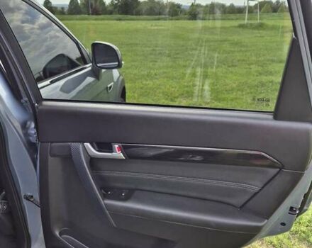 Серый Шевроле Каптива, объемом двигателя 3 л и пробегом 192 тыс. км за 11900 $, фото 21 на Automoto.ua