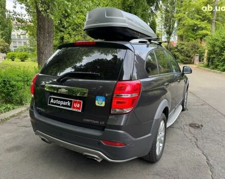 Сірий Шевроле Каптіва, об'ємом двигуна 2 л та пробігом 209 тис. км за 15990 $, фото 5 на Automoto.ua