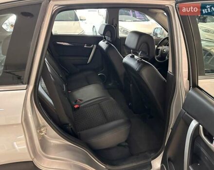 Сірий Шевроле Каптіва, об'ємом двигуна 2.2 л та пробігом 97 тис. км за 12000 $, фото 16 на Automoto.ua