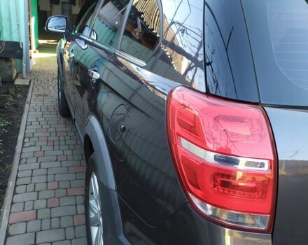 Серый Шевроле Каптива, объемом двигателя 2 л и пробегом 198 тыс. км за 13500 $, фото 4 на Automoto.ua