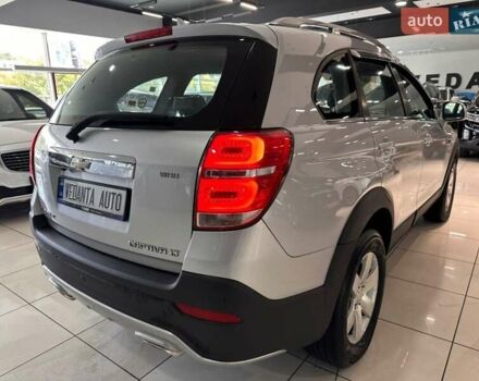 Сірий Шевроле Каптіва, об'ємом двигуна 2.2 л та пробігом 97 тис. км за 12000 $, фото 3 на Automoto.ua