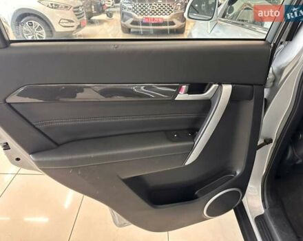 Сірий Шевроле Каптіва, об'ємом двигуна 2.2 л та пробігом 97 тис. км за 12000 $, фото 18 на Automoto.ua