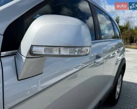 Серый Шевроле Каптива, объемом двигателя 2 л и пробегом 67 тыс. км за 13500 $, фото 7 на Automoto.ua