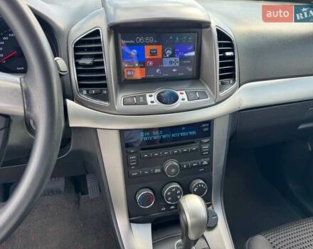 Серый Шевроле Каптива, объемом двигателя 2 л и пробегом 67 тыс. км за 13500 $, фото 12 на Automoto.ua