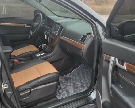 Серый Шевроле Каптива, объемом двигателя 2.38 л и пробегом 135 тыс. км за 13800 $, фото 16 на Automoto.ua