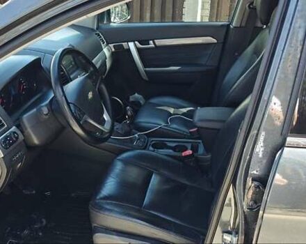 Сірий Шевроле Каптіва, об'ємом двигуна 2.23 л та пробігом 220 тис. км за 16000 $, фото 8 на Automoto.ua