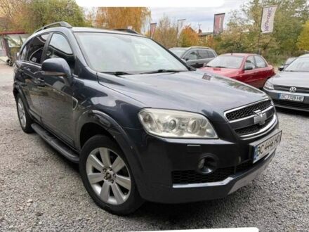 Сірий Шевроле Каптіва, об'ємом двигуна 2 л та пробігом 209 тис. км за 6899 $, фото 1 на Automoto.ua