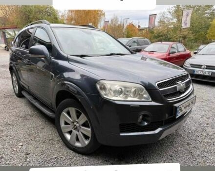 Серый Шевроле Каптива, объемом двигателя 2 л и пробегом 209 тыс. км за 6899 $, фото 1 на Automoto.ua