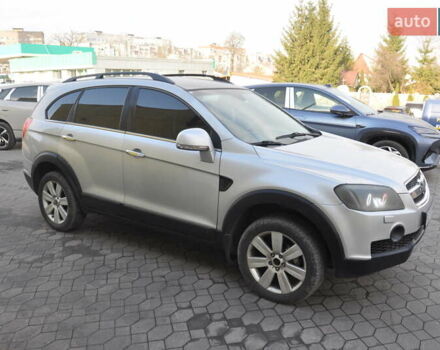 Серый Шевроле Каптива, объемом двигателя 3.2 л и пробегом 245 тыс. км за 5999 $, фото 1 на Automoto.ua