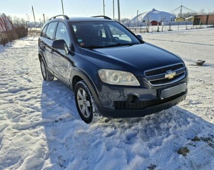 Серый Шевроле Каптива, объемом двигателя 2 л и пробегом 265 тыс. км за 4000 $, фото 1 на Automoto.ua