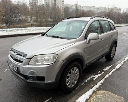 Сірий Шевроле Каптіва, об'ємом двигуна 2.4 л та пробігом 158 тис. км за 2300 $, фото 1 на Automoto.ua