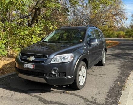 Серый Шевроле Каптива, объемом двигателя 2 л и пробегом 211 тыс. км за 5500 $, фото 1 на Automoto.ua