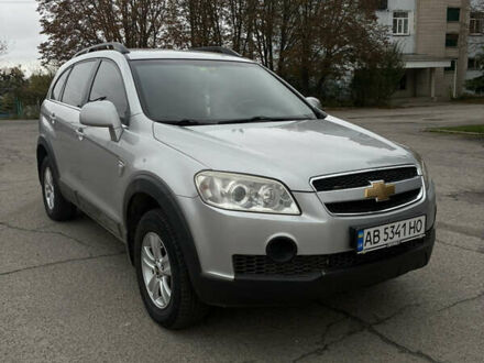 Шевроле Каптива 2007 в Жмеренке на Automoto.ua Серый Шевроле Каптива, объемом двигателя 2.41 л и пробегом 235 тыс. км за 7400 $, фото 1 на Automoto.ua