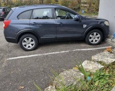 Серый Шевроле Каптива, объемом двигателя 2 л и пробегом 253 тыс. км за 3800 $, фото 1 на Automoto.ua