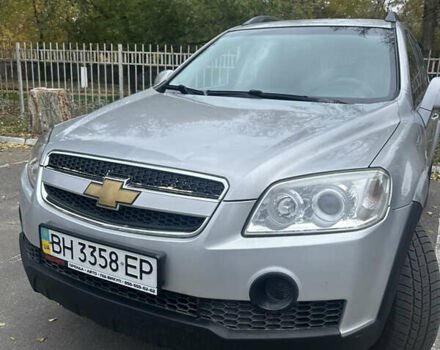 Сірий Шевроле Каптіва, об'ємом двигуна 2.41 л та пробігом 220 тис. км за 6000 $, фото 1 на Automoto.ua