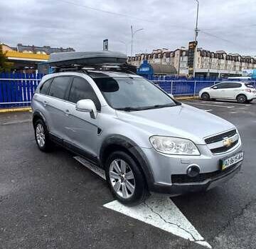 Сірий Шевроле Каптіва, об'ємом двигуна 2.41 л та пробігом 240 тис. км за 6700 $, фото 1 на Automoto.ua
