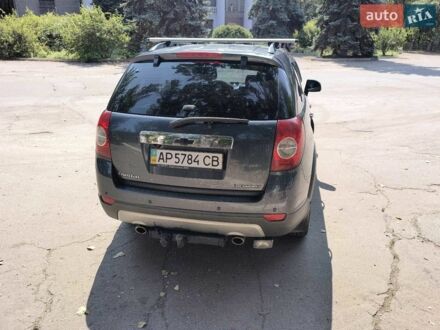Сірий Шевроле Каптіва, об'ємом двигуна 2.41 л та пробігом 246 тис. км за 7500 $, фото 1 на Automoto.ua