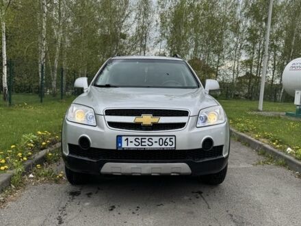 Серый Шевроле Каптива, объемом двигателя 2 л и пробегом 205 тыс. км за 4500 $, фото 1 на Automoto.ua