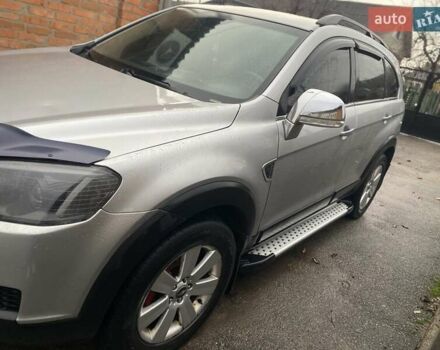 Серый Шевроле Каптива, объемом двигателя 3.2 л и пробегом 206 тыс. км за 6000 $, фото 1 на Automoto.ua