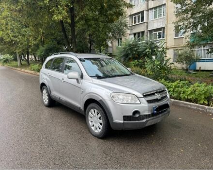 Серый Шевроле Каптива, объемом двигателя 2.4 л и пробегом 196 тыс. км за 3400 $, фото 1 на Automoto.ua