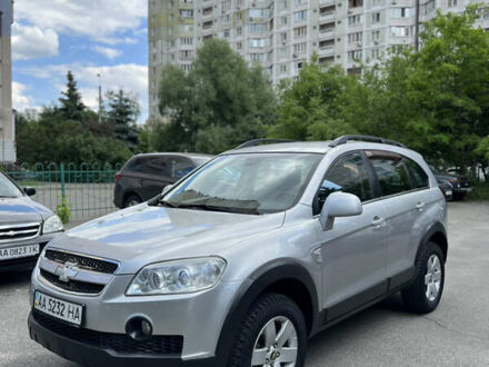 Шевроле Каптіва 2008 у Києві на Automoto.ua Сірий Шевроле Каптіва, об'ємом двигуна 2.4 л та пробігом 208 тис. км за 5900 $, фото 1 на Automoto.ua