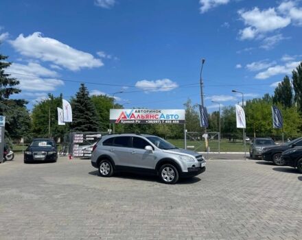 Сірий Шевроле Каптіва, об'ємом двигуна 2.4 л та пробігом 286 тис. км за 7400 $, фото 1 на Automoto.ua