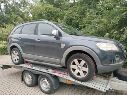 Сірий Шевроле Каптіва, об'ємом двигуна 2 л та пробігом 145 тис. км за 7000 $, фото 1 на Automoto.ua