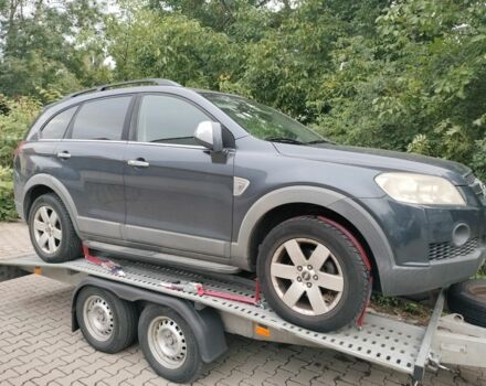 Сірий Шевроле Каптіва, об'ємом двигуна 2 л та пробігом 145 тис. км за 7000 $, фото 1 на Automoto.ua