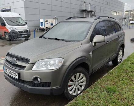 Серый Шевроле Каптива, объемом двигателя 2.4 л и пробегом 250 тыс. км за 7000 $, фото 1 на Automoto.ua