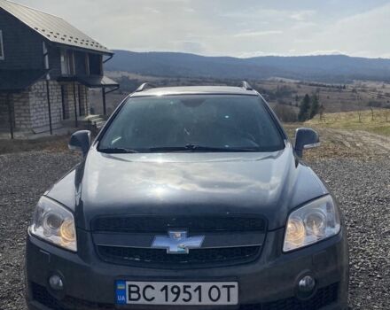 Серый Шевроле Каптива, объемом двигателя 2 л и пробегом 240 тыс. км за 10200 $, фото 1 на Automoto.ua