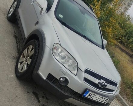 Серый Шевроле Каптива, объемом двигателя 2 л и пробегом 250 тыс. км за 5600 $, фото 1 на Automoto.ua