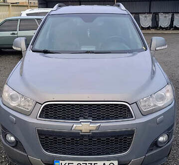 Серый Шевроле Каптива, объемом двигателя 2.38 л и пробегом 253 тыс. км за 10000 $, фото 1 на Automoto.ua